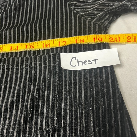 POL Velvet Ribbed Tunic Top V-Neck Short Sleeve Pocket Casual Dressy Medium - Picture 5 of 8